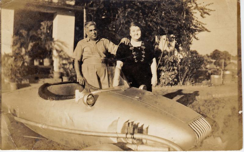 Electric car Mr and Mrs. A Francis - Dad gave them the car
